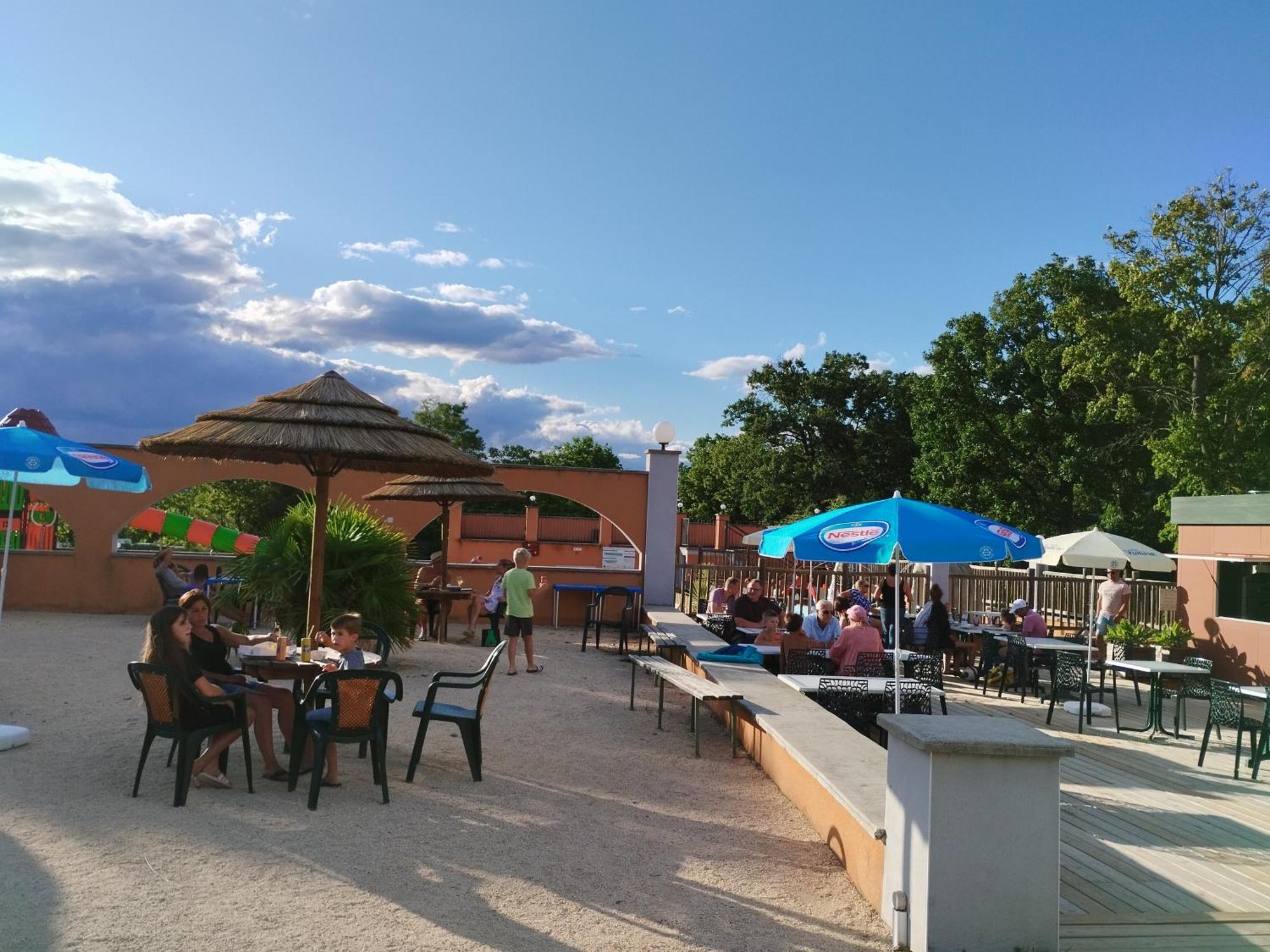 Domaine De Senaud Campsite