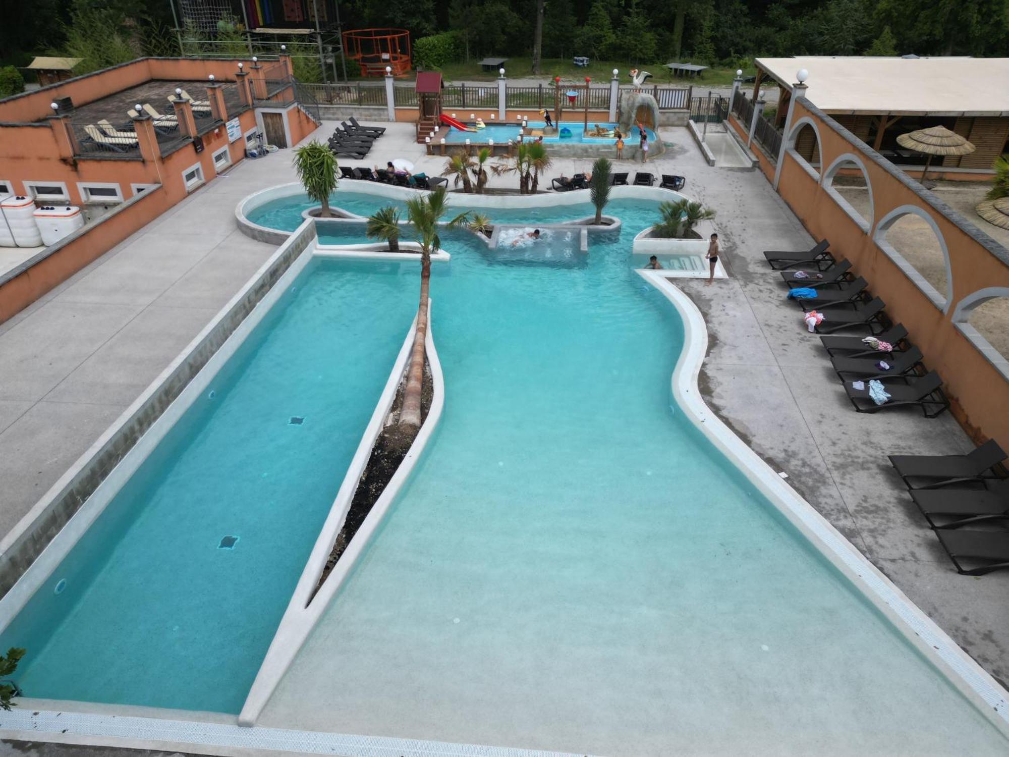 Domaine De Senaud Campsite