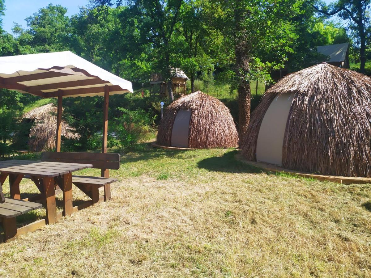 Campingplatz Domaine De Senaud *