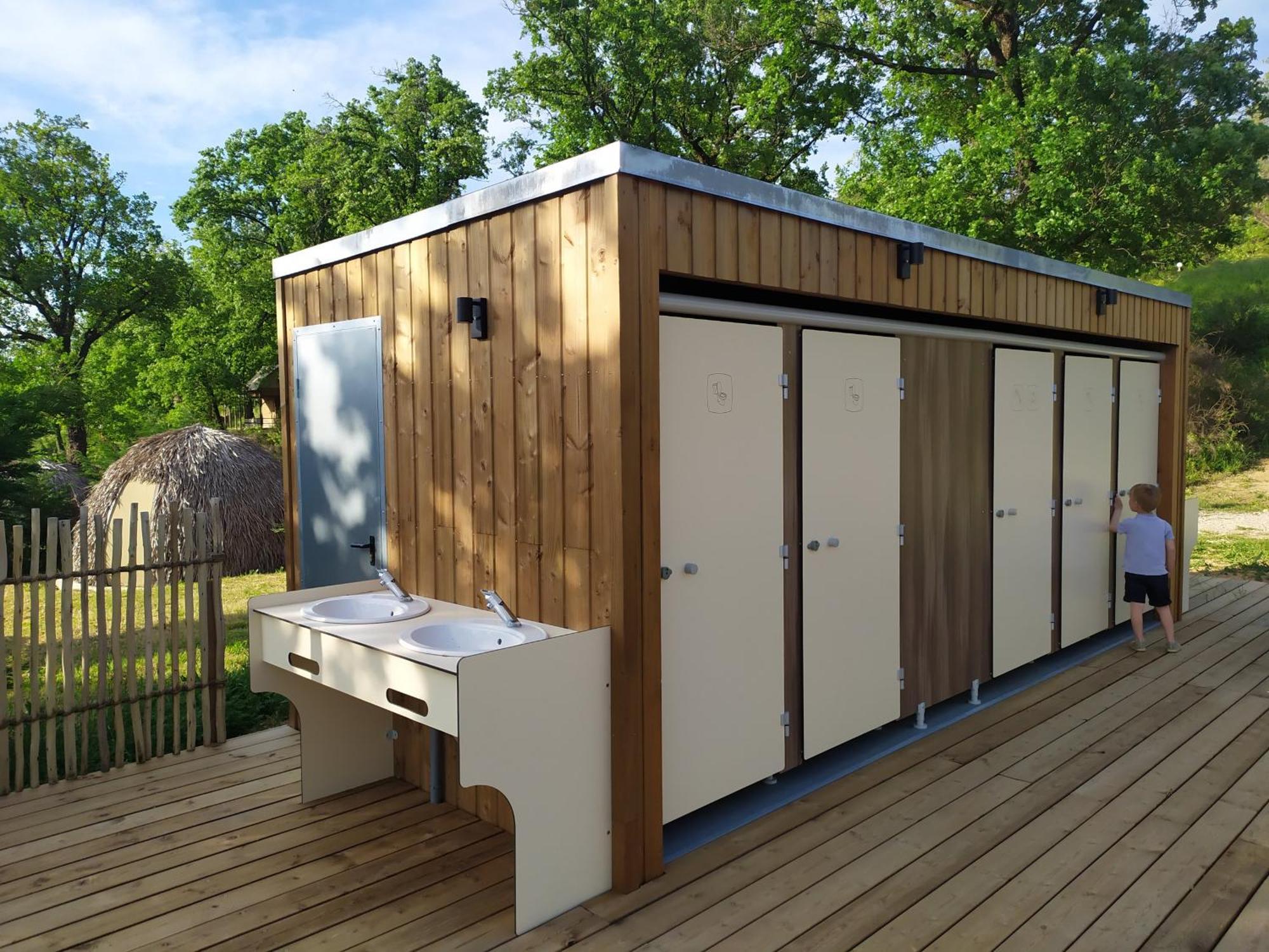 Campingplatz Domaine De Senaud Albon